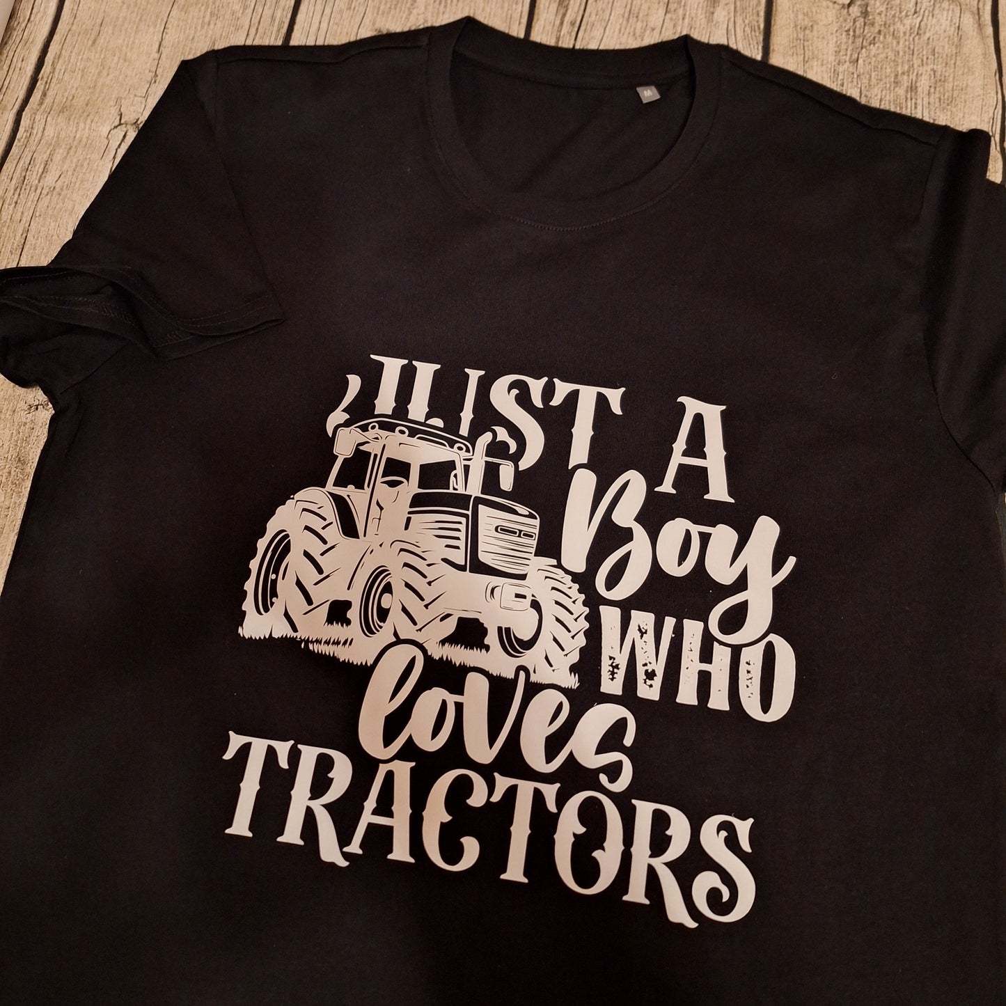 T-Shirt | Just a Boy who loves Tractors | Gr. M