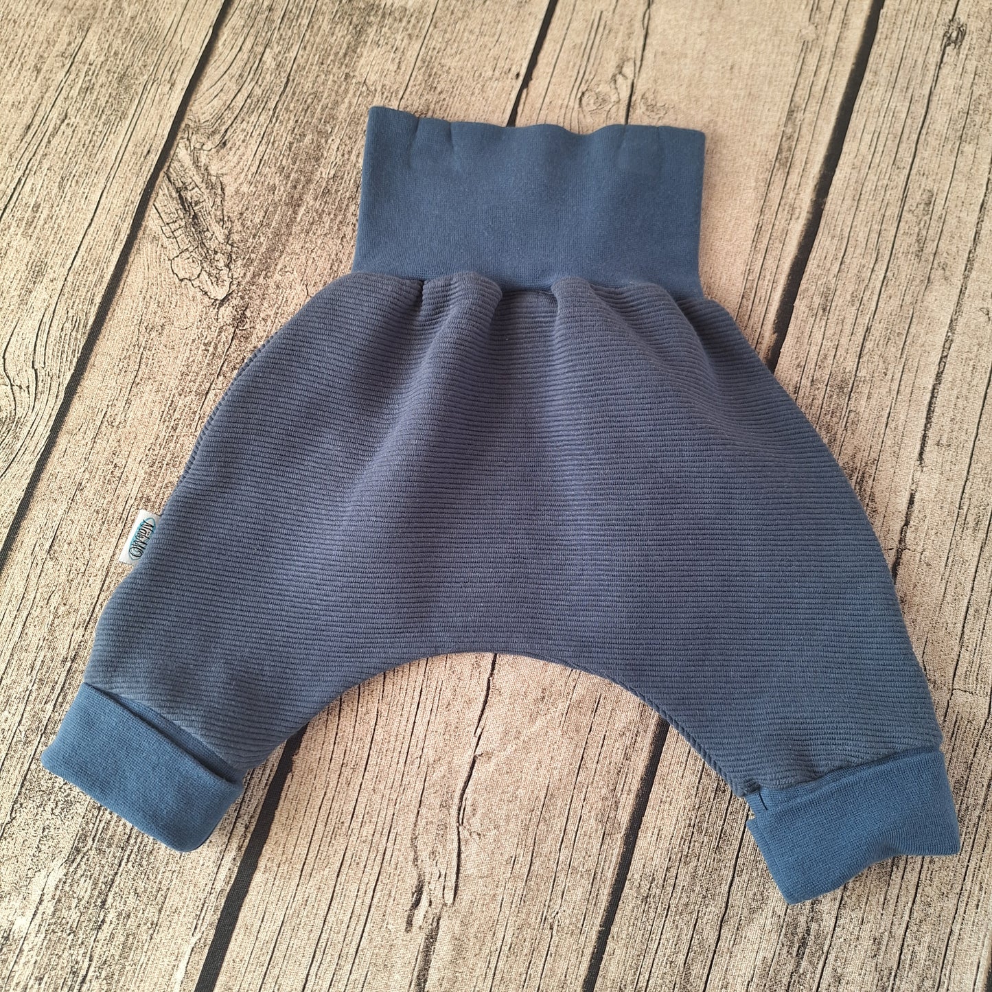 Baby Pumphose – bequem & stilvoll in Dunkelblau 🌿👶