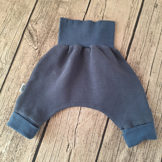 Baby Pumphose – bequem & stilvoll in Dunkelblau 🌿👶