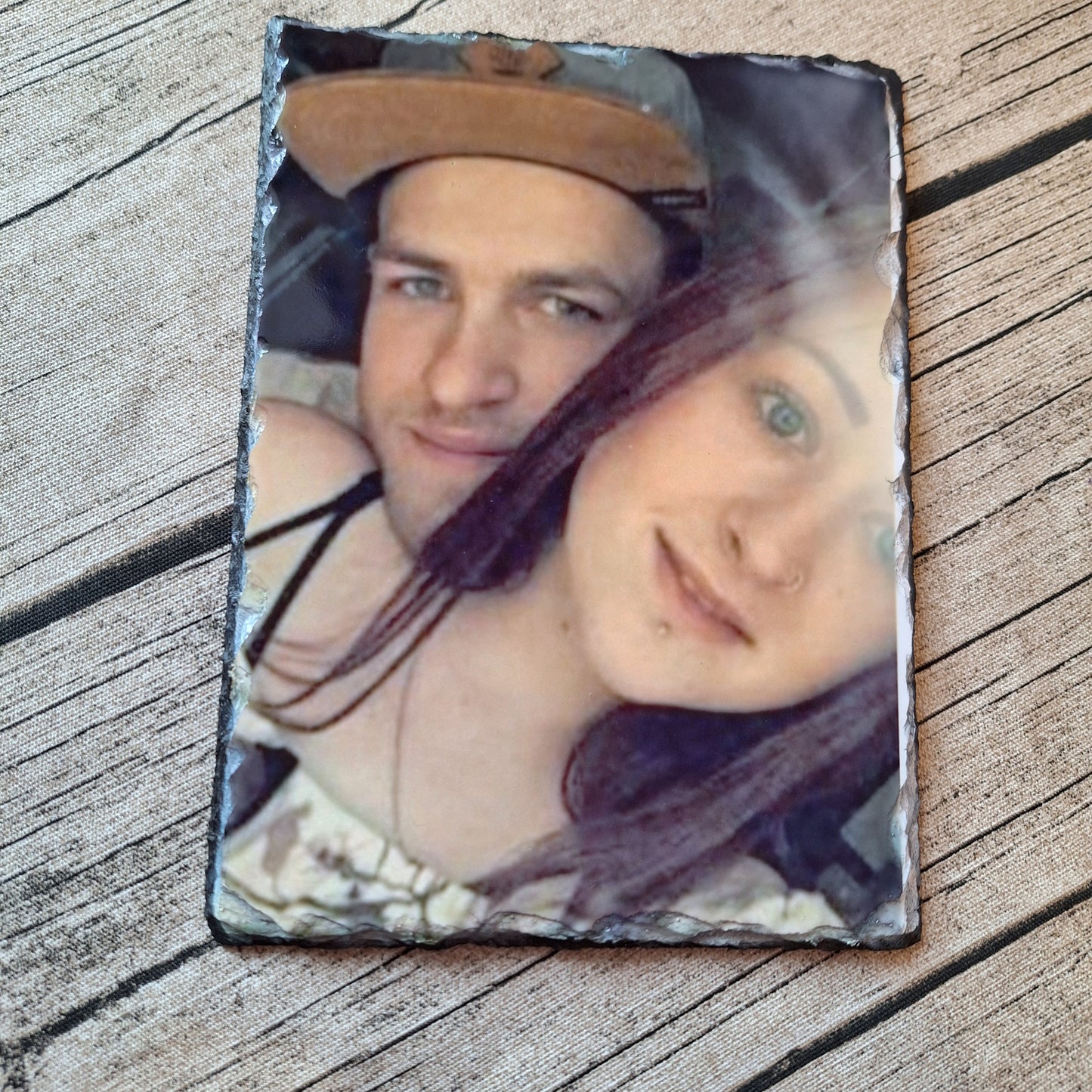 Personalisierte Schiefertafel mit Foto – individuelles Geschenk auf Naturstein - 20 x 30 cm